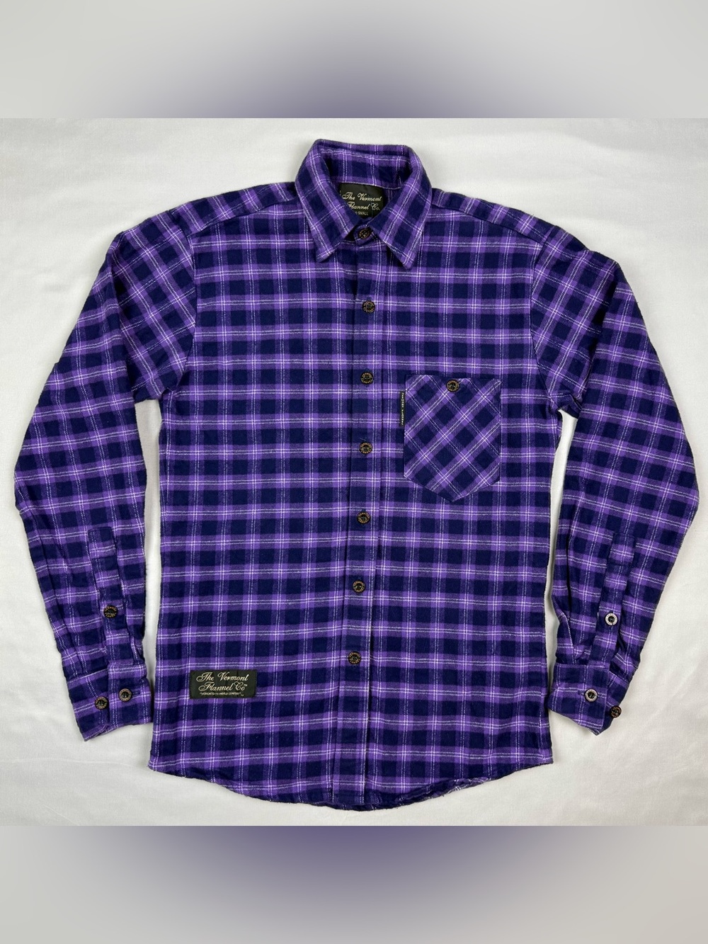 The Vermont Flannel Co. Mens Fitted Flannel Shirt XS Made in USA Purple Plaid A7